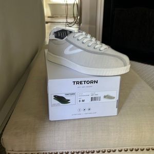Tretorn-Nylite Plus leather color grey croc size 8